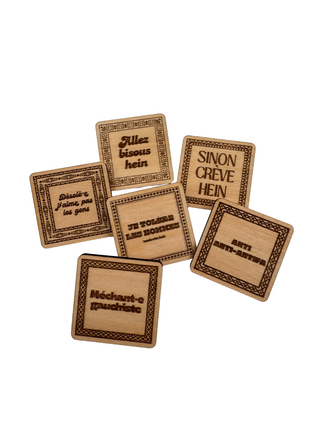 Broche en bois à message