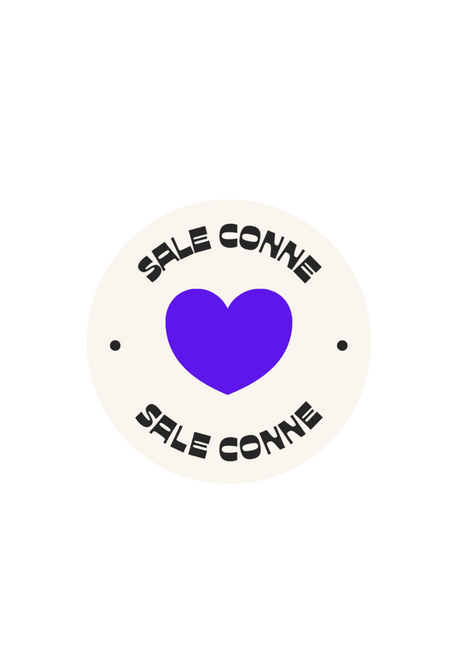 Sale Conne violet — Badge féministe solidaire