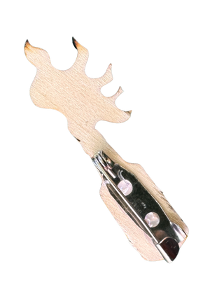 Broche en bois « Cocktail Molotov » - gravée & découpée