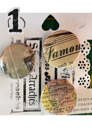 Savoirs Arrachés — Lot de 3 badges upcyclés de vieux livres (32 mm)